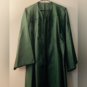 HERFF JONES FOREST-GREEN-GRADUATION-CAP-AND-GOWN -NEW-